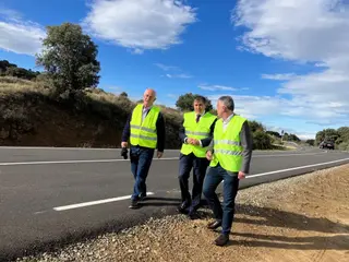 El director general de Carreteras visita las obras de la carretera