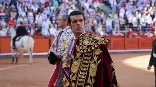 Emilio de Justo haciendo el paseíllo en La Glorieta | Joaquín Arjona | Prensa Emilio de Justo