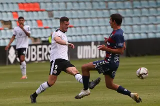 Jairo Morillas, ante la Gimnástica Segoviana / FOTO SALAMANCA24HORAS.COM