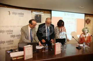 Libro de medicina de Fernando Navarro