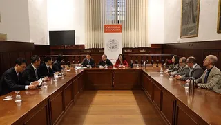 Representantes de la universidad china de Henan visita la USAL. Foto USAL