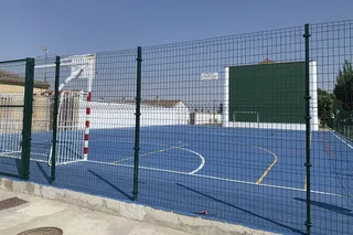 Instalaciones deportivas de Villar de Gallimazo tras las obras de adecuación.