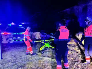 Rescatan a un hombre del interior de un pozo ubicado dentro de una nave en el barrio de Tejares | Verónica Tapia