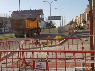 Cortes de tráfico acera obras sur carretera de béjar saavedra y fajardo (14)