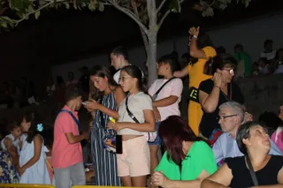 Presentación, coronación e imposición de bandas a las reinas y damas infantiles y juveniles