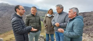 Visita al incendio de Candelario. Foto PSOE