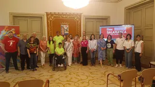 "Intentar dar lo mejor de nosotros mismos sin esperar nada a cambio": Salamanca inaugura su feria de voluntariado