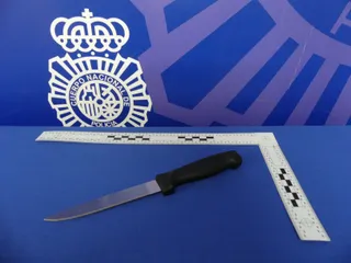 Cuchillo con el que amenazaba a los viandantes