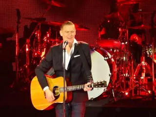 Bryan Adams amplía su gira española con conciertos en Murcia y Sevilla. Foto de archivo