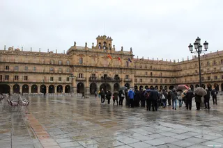 Ayuntamiento plaza mayor lluvia