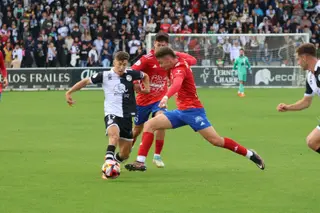 Rastrojo, ante el Tarazona | FOTO ANDREA MATEOS