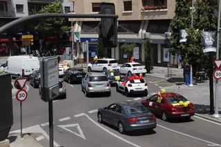 VÍDEO | "Rodada" reivindicativa en Salamanca para rechazar recortes en Correos