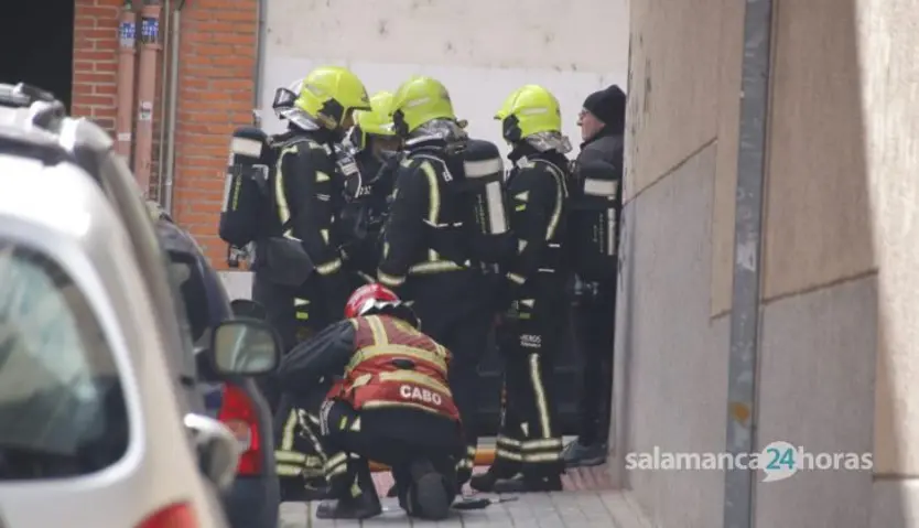 Incendio en un garaje de la calle Almansa. Fotos Andrea M. (8)