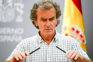 El director del Centro de Coordinación de Alertas y Emergencias Sanitarias, Fernando Simón, ofrece una rueda de prensa donde ha informado de 2.935 nuevos casos de COVID-19, en la Sede del Ministerio