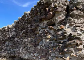 Muros derribados del Castillo de Castillejo de Azaba | Hispania Nostra