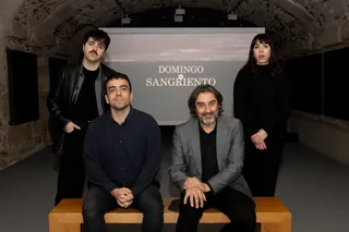 Presentación de 'Domingo sangriento'. Antonio López-Berges (realizador) y Javier Panera (director SAC USAL).Detrás: Iván Andrés (cantante) y Laura Bueno (comisaria). Autora: Sandra López - Comunicación USAL