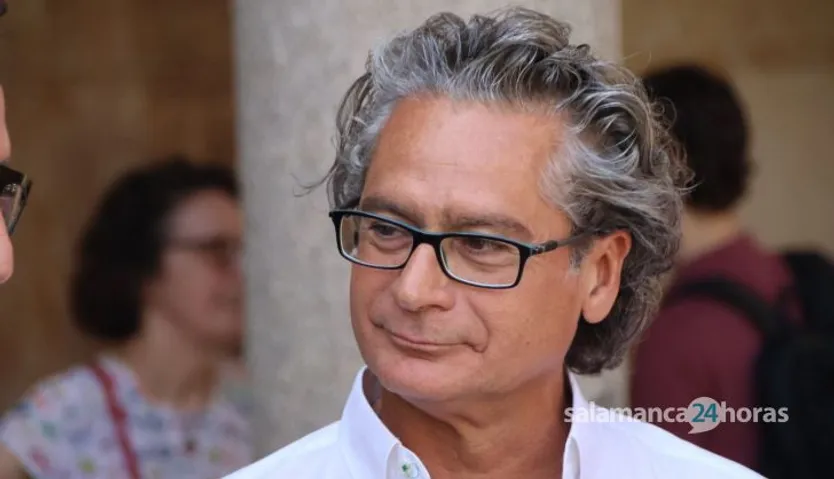 El rector presenta un importante proyecto logrado por el catedrático Juan Pedro Bolaños