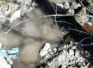 Denuncian vertidos de lodos y aguas residuales en el cauce del Riofrío en Béjar
