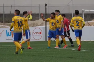 Los jugadores del RS Monterrey celebran su gol ante el Fabero | FOTO SALAMANCA24HORAS.COM