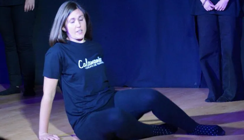 Teatro La Fábula con Calamandrei y la obra “Todas tenemos la misma historia”’