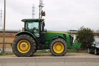 Tractor en los aledaños del Helmántico. Foto de archivo