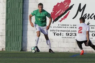 Carmona, en un partido ante la Cultural | FOTO SALAMANCA24HORAS.COM