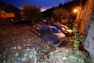 Riada en el pueblo de Manzanedo de Valdueza (León) | Imágenes AGENCIA ICAL