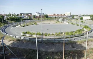El alcalde promete agilizar los trámites para el proyecto de Nissan