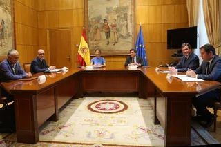 Reunión de archivo de los ministros de Trabajo y Seguridad Social con sindicatos y patronales
