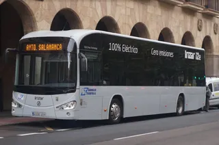 Entra en funcionamiento el nuevo autobús eléctrico, que funcionará en pruebas en las líneas 6 y 9
