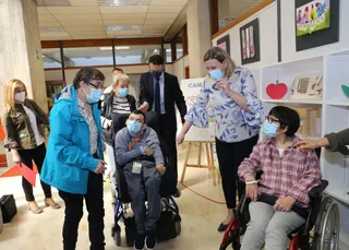 La consejera de Familia adelanta que el martes se cerrarán los flecos de la acogida de los "inicialmente" 18 menas y defiende que Castilla y León es una "tierra solidaria"