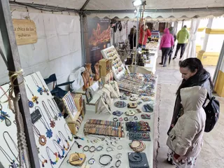 Imagen de archivo de un mercado artesano