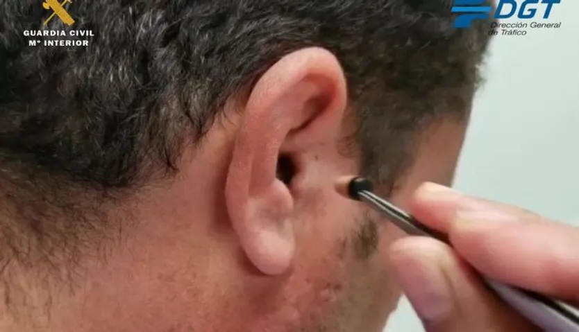 Uso de pinganillos. Foto EP