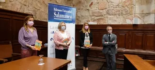 La senadora salmantina y profesora de la USAL, Esther del Brío, coautora del libro ‘Mosaicos económicos: Género y economía’