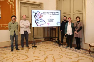 Roberto Martín, presenta el acto con motivo del Día Internacional del Voluntariado