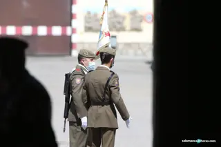 Los militares de Salamanca celebran el día de San Fernando