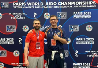 Israel Contador con su entrenador en el Cto. del Mundo de Veteranos | Judo Club Salamanca