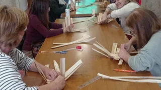 Participantes en el taller de cestería en Villamayor | Ayuntamiento de Villamayor
