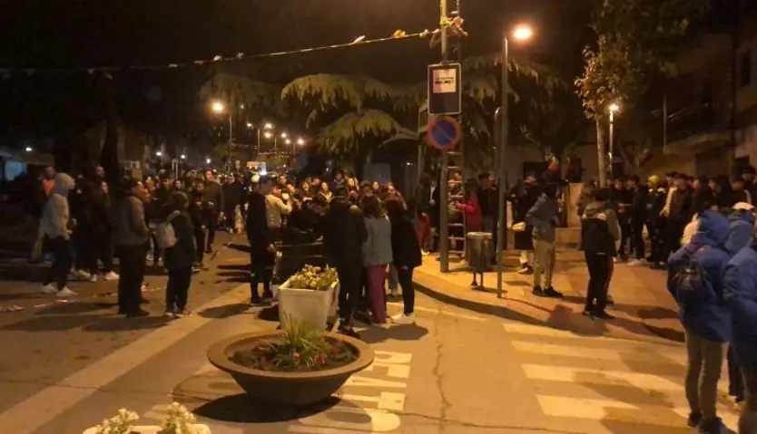 Villamayor puesta banderines