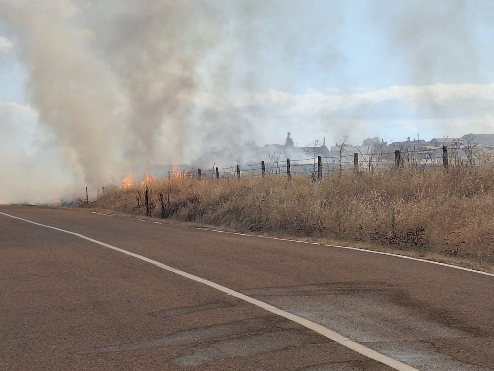 Incendio Carretera Veguillas 