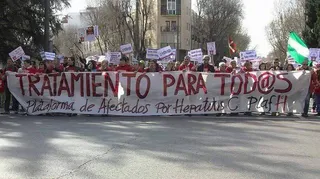 Victoria de la lucha social de los enfermos de Hepatitis C para conseguir su tratamiento