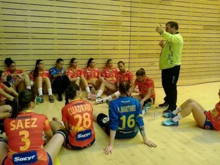 Jenaro Félix, al mando de la selección de balonmano femenino juvenil