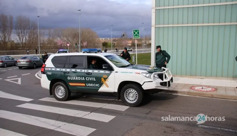 Gran despliegue policial para buscar a un preso fugado en el hospital de Salamanca