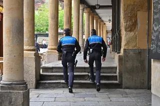 Policía Local De Salamanca En La Plaza Del Corrillo