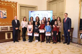 Entrega de los premios del primer Concurso Escolar Postal Navideña del Ayuntamiento de Salamanca