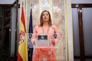 La presidenta del Congreso, Francina Armengol, en una rueda de prensa Alejandro Martínez Vélez EP