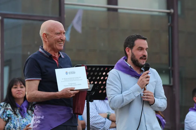 San Cristóbal de la Cuesta. Pregón a cargo de Félix Almaraz con charanga, concurso de disfraces y entrega de pañoletas.