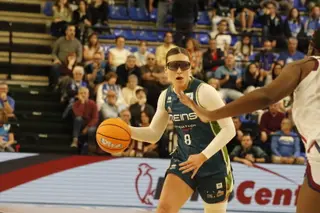 Marta Canella, jugadora de Avenida.