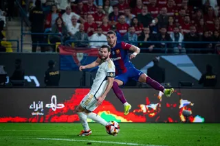 Ferrán dispara ante Nacho FOTO FC BARCELONA