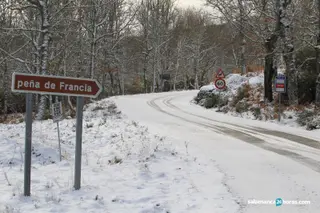Nieve Sierra de Francia. Foto de archivo